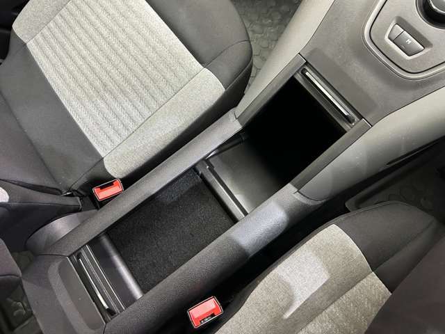 バックオーダーをご利用いただければ、希少なお車や、特定の装備のついたお車など、お客様からのご要望に応じて全国ネットワークからお探しさせて頂きます