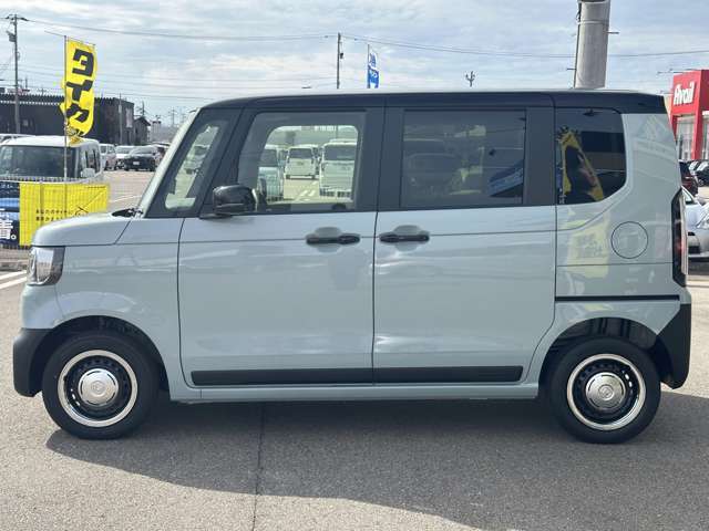 当店の禁煙チェック基準は男性女性2名による（どちらもタバコは吸ってません！）確認しております☆当然人間によるチェックですので間違いに付いてはご了承下さい☆