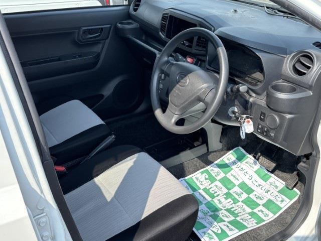 ご来店可能な方はぜひ実際に見てみることをオススメいたします！！他の車種との比較が簡単♪ご来店のご予約も大歓迎！！ぜひお問い合わせください！！