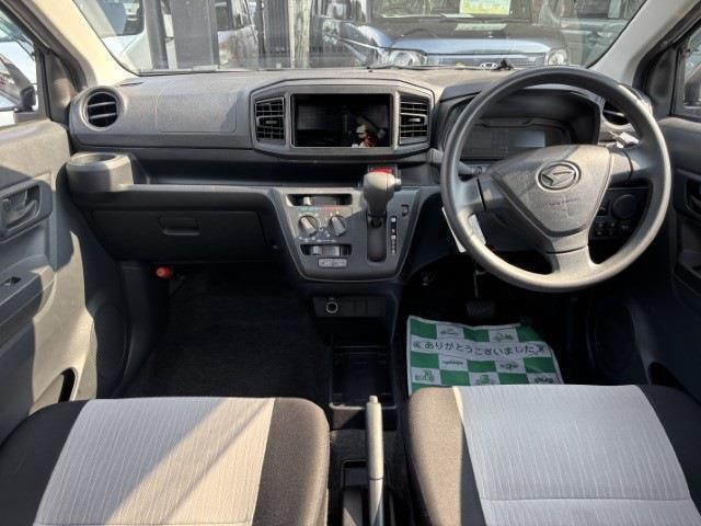 届出済未使用車とは、登録済みでなおかつ使用していない車のことを指します！ナンバー登録はしてあるものの、実際には使用されず保管しているケースが多く、必要最低限の走行しかしていないお車です♪
