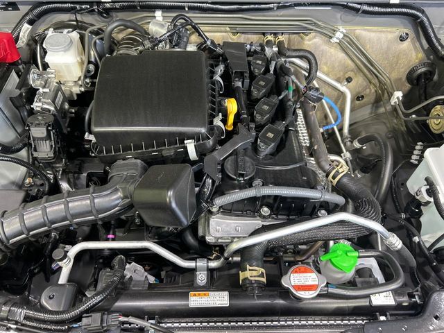 親切・丁寧な専門メカニックスタッフが応対！・車検・点検整備・事故等の修理などアフターサービスも安心。お車のカスタマイズもネクステージのサービススタッフまでご相談ください！