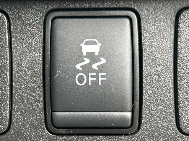 納車前に内外装のクリーニングをいたします。各種コーティング（別途有料）もご用意しておりますので、是非ご相談ください。