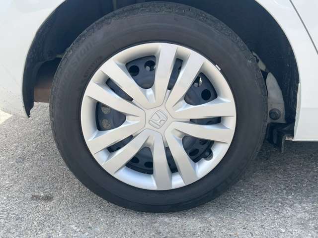 R3年式フィット入庫しました！現車確認の場合事前連絡頂ければ幸いです。