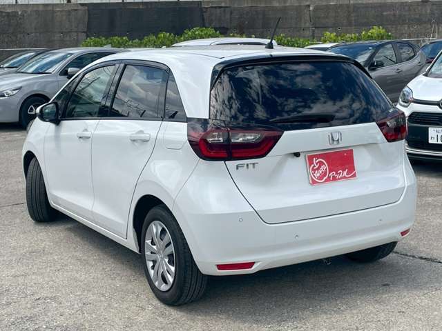 R3年式フィット入庫しました！現車確認の場合事前連絡頂ければ幸いです。