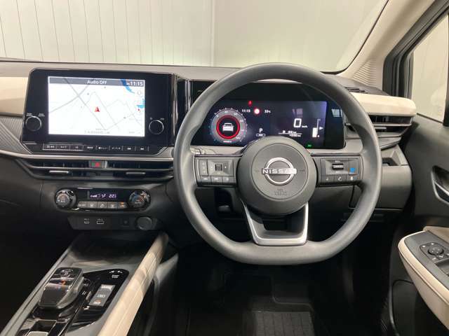ステアリングスイッチ付きなので運転がしやすいです★