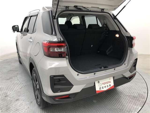 納車前にしっかり点検してお渡ししております。全店舗サービス工場も併設しております。納車後も安心してお任せ下さい。