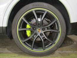 21インチ　カイエンエクスクルーシブデザインホイール　OP466,483円