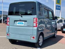 全国に店舗を展開しているのでどこでもお取り寄せが可能です！この車が気になるけど遠方だから・・・と諦める必要はありません！※別途陸送費が必要です。