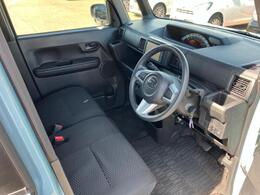 「この車の写真をもっと見たい」「状態が気になる」「この装備はついている？」どんな小さな疑問でもお気軽にお問い合わせください！