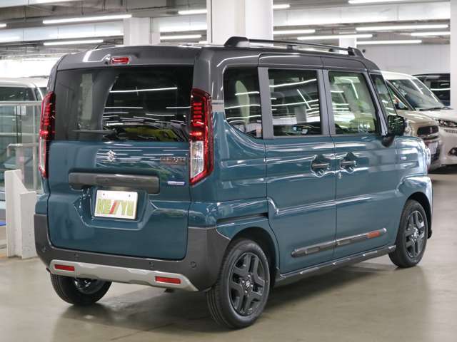 自社陸運局指定工場完備！国家資格車検検査員資格を持った整備士による整備。走行に関係のない所も不具合箇所があれば修理してお渡しいたします。
