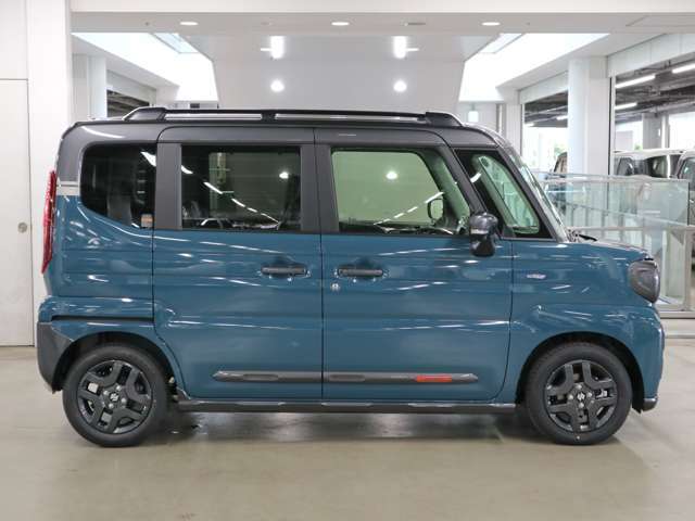 毎日新規物件入庫！3500台の高品質車をぜひとも、ご自身の目で直接ご覧になって、ご実感下さい、自身を持ってお勧めいたします。