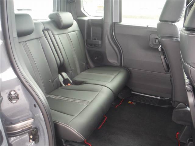 4WD☆ターボ☆2トーンカラー☆純正9型ナビ☆バックカメラ☆ホンダセンシング☆両側パワスラ☆ビルトインETC☆オートハイビーム☆LEDヘッドライト☆LEDフォグ☆ハーフレザーシート☆前席シートヒーター