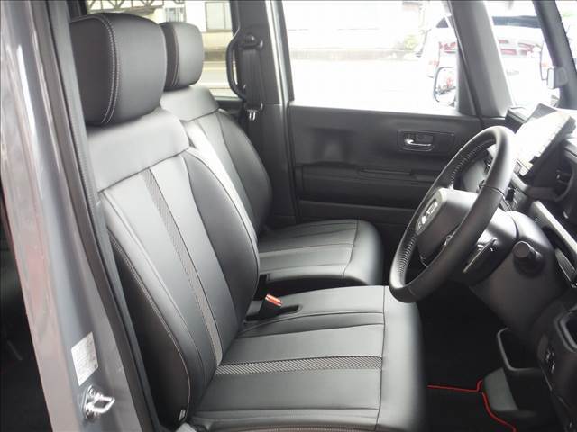 4WD☆ターボ☆2トーンカラー☆純正9型ナビ☆バックカメラ☆ホンダセンシング☆両側パワスラ☆ビルトインETC☆オートハイビーム☆LEDヘッドライト☆LEDフォグ☆ハーフレザーシート☆前席シートヒーター