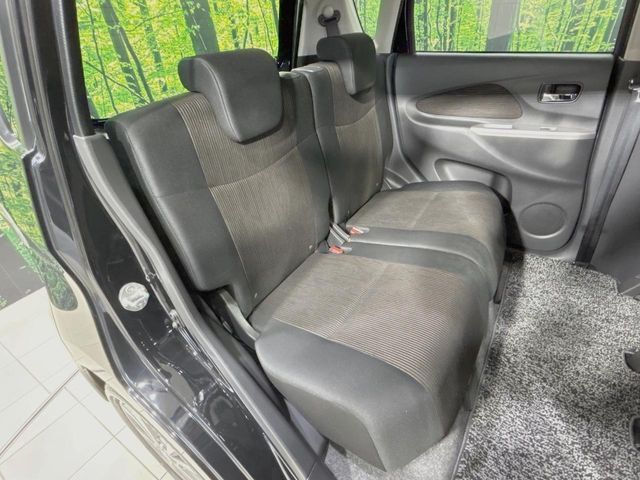 お車を安心してお乗りいただく為には、足回りの定期点検が欠かせません。サービスサポート（有償保証）では無料点検もご提供しており、安心のカーライフをお過ごしいただけるサポート体制が整っています。