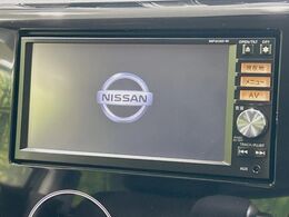 【純正ナビ】人気の純正ナビを装備。オーディオ機能も充実しており、Bluetooth接続すればお持ちのスマホやMP3プレイヤーの音楽を再生可能！毎日の運転がさらに楽しくなります！！