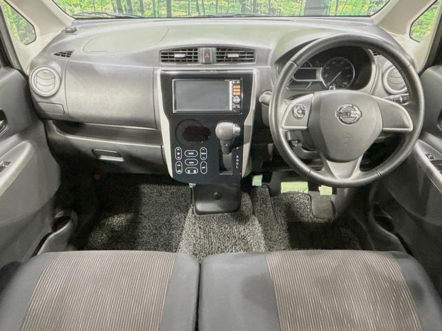 グループ総在庫数約30，000台！！全国の系列店からメーカー・車種問わずご紹介出来るので、あなたにピッタリのお車が見つかるはずです♪まずはお問い合わせ下さい☆