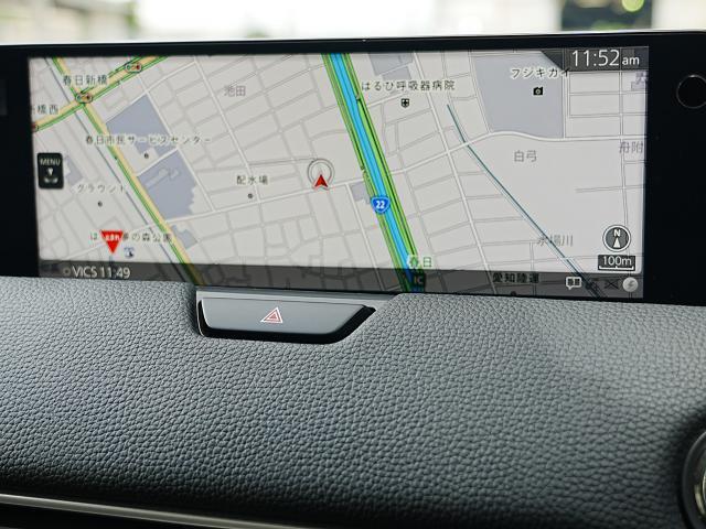 マツダコネクトの12.3インチワイドセンターディスプレイです。『Android　Auto』『Apple　CarPlay』や独自のコネクテッドサービスに対応したインターフェイスシステムです。