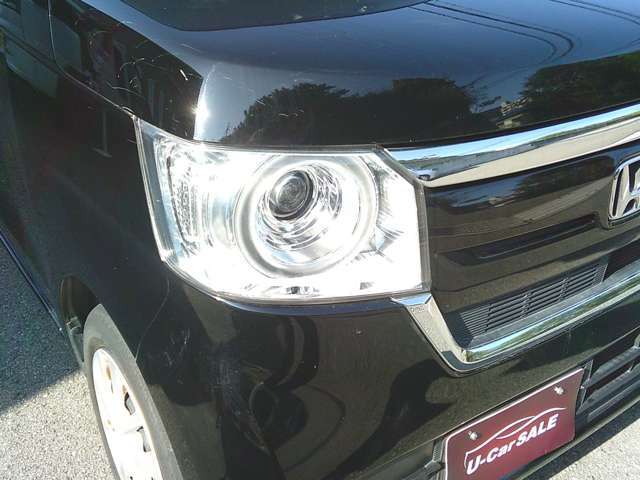 オ-トライト機能付いてます。