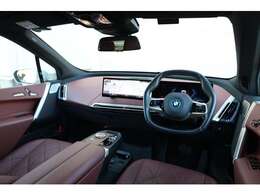 車検は令和9年9月迄です。