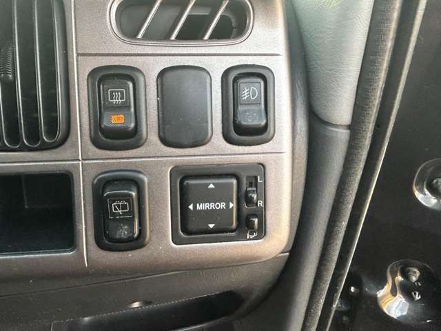 電動格納ミラー付き