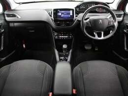 純正ナビ　オートライト　オートエアコン　フルセグ　純正AW　クルコン　Bluetooth　ETC　Bカメラ　マニュアルモード　Bソナー　USB入力　ECOモード　アクティブシティブレーキ