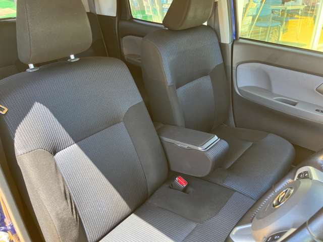 元気いっぱいのスタッフがお客様の車選びをトコトンお手伝いします♪