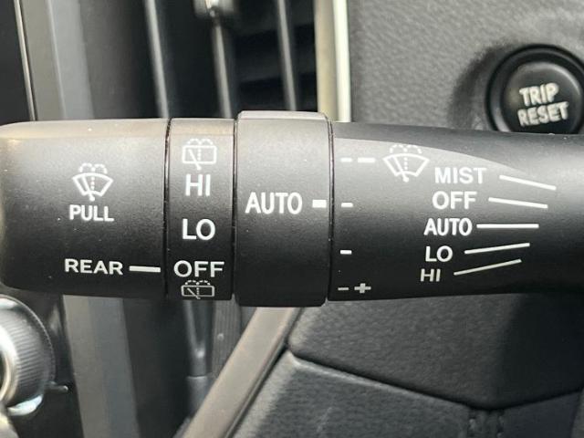 国産車から輸入車まで多様なお客様のニーズのお応えできるように、全国規模で豊富な在庫展開！車のことならWECARSへ！