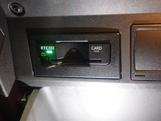 グローブBOX内にビルトインタイプETC(DSRC)を装備！！