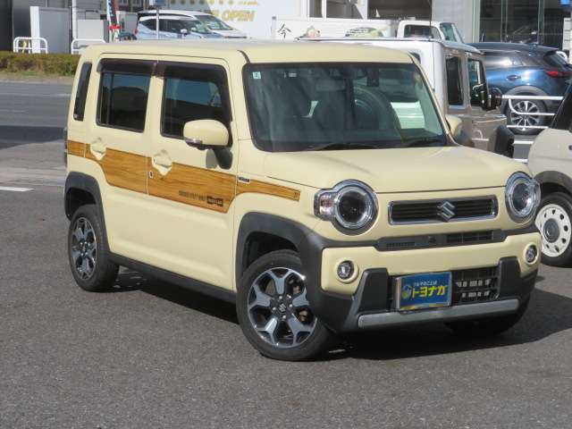 メーカーOP全方位モニター付9インチメモリーナビ　前後ドラレコ　DVD再生　Bluetooth　シートヒーターDCBS　LEDヘッドライト　フォグランプ　純正アルミホイール　ETC