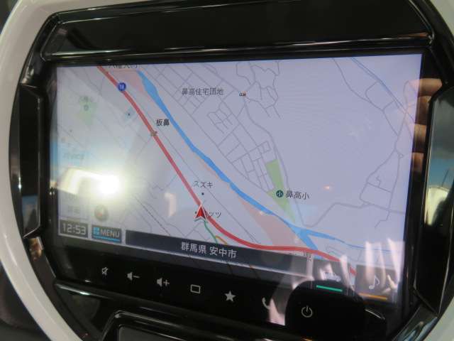 ★メーカー純正9型ナビ★インテリアに溶け込むスタイリッシュな「専用設計」メーカーナビを装備♪視認性や操作性など基本性能にも優れ、より上質なカーライフをお楽しみいただけます。