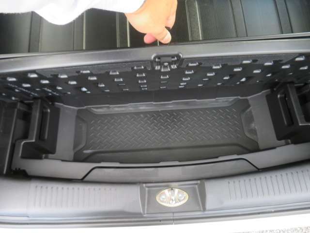 ★クルマの状態に納得！鑑定書付★パッと見わからない小さな傷や修復歴・・・第三者機関JAAA日本自動車鑑定協会のプロ鑑定士によって車輌状態の細かな部分まで鑑定を行なっています！だから安心・納得★