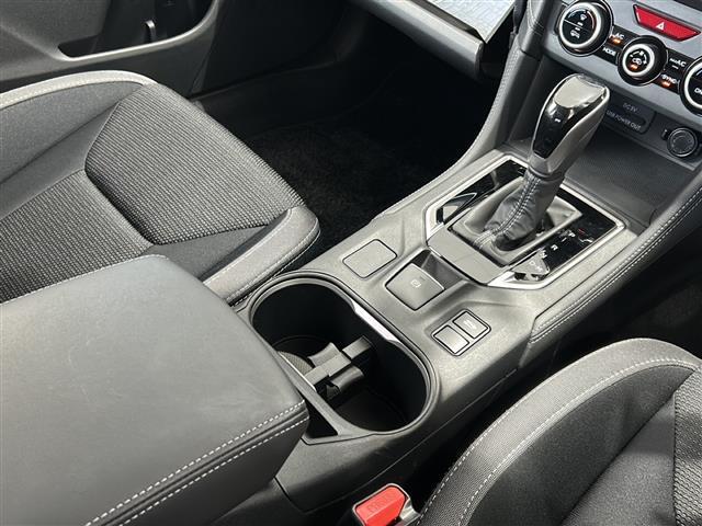 店舗にて現車の確認もいただけますので、お電話で在庫のご確認の上、是非ガリバー黒部店までご来店くださいませ！！！