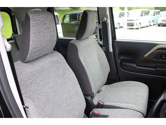 ホイールやタイヤなどのお手入れのご相談も可能です！ご購入頂いたお車を綺麗にお乗り頂けるようにサポートいたします！