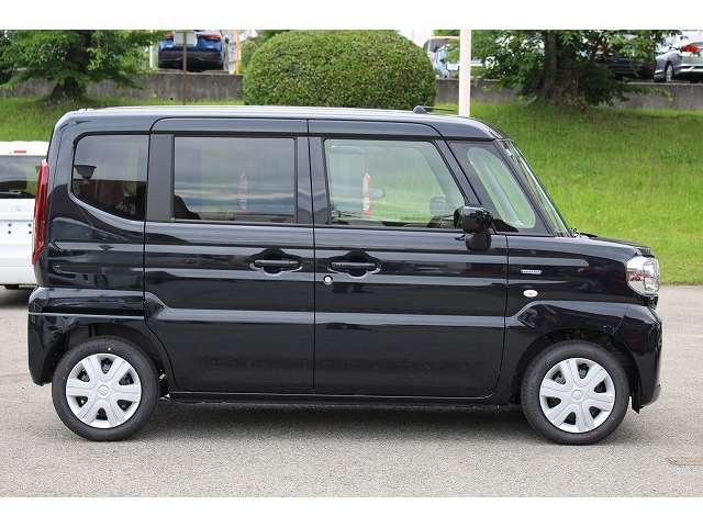 【軽の森なかもず店】に掲載されていないお車でも、ご希望の車種やお好みの色・グレードを仰って頂いたらお取り寄せも可能です！ お気軽にご相談下さいませ★