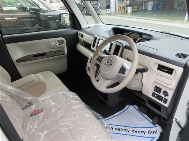当社の展示車は専用の機械で全車クリーニング＆ポリッシャーにて磨き済みで安心です