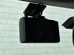 【バックミラー】『バックミラー周辺』の画像になります。写真の内容に関してご不明点、ご質問等がございましたらお気軽にガリバー店舗までお問い合わせください。