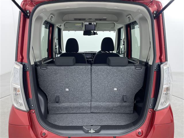 【トランク】積み込みやすくて、たっぷり積める荷室です。シートアレンジできるものは、乗車人数と荷物の量や大きさによってシートを動かすことができるので、より快適なドライブが可能です！