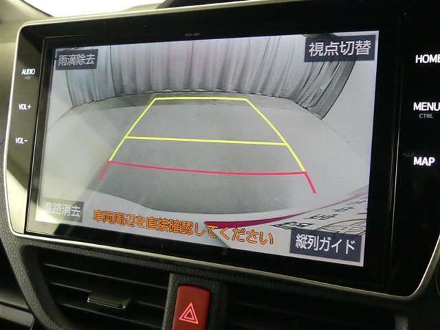 車庫入れが苦手な方でも安心のバックモニター☆