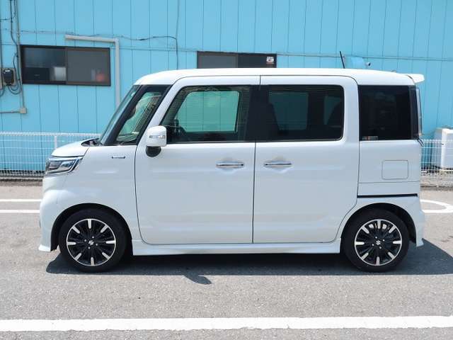全国納車可能！！提携の陸送会社では陸送費もお買い得！！！なお、ご遠方の為ご来店が難しい場合はお電話やメール等でもご案内可能です！分かりやすく・詳しく・丁寧にご案内させていただきます！！