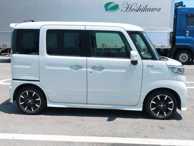 ご納車までの整備も自信あります！提携の認証工場が敷地内にあるので、ご納車後のもしものトラブルにもすぐご対応可能！ご購入後も安心してカーライフをお楽しみいただけます☆困ったときはお気軽にご相談ください！