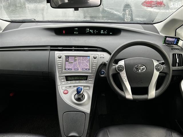 安心の全車保証付き！（※部分保証、国産車は納車後3ヶ月、輸入車は納車後1ヶ月の保証期間となります）。その他長期保証(有償)もご用意しております！※長期保証を付帯できる車両には条件がございます。