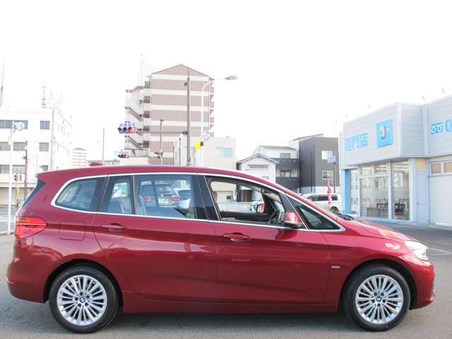 全国陸送ご納車致します。料金をわかりやすくしております。（離島・北海道・沖縄の料金はお問合せください。高額車両や特殊車両は料金が変わります。）ユーポス2号西淀川店0120-05-1236