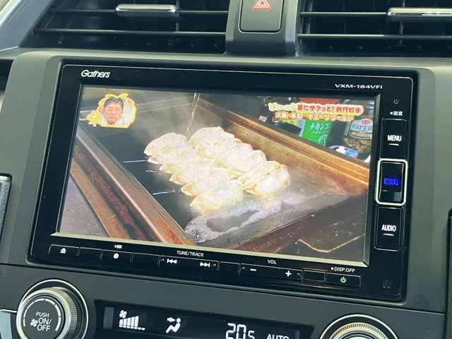 ★純正ナビ装備♪フルセグ・DVD再生・BTオーディオ再生可能です♪