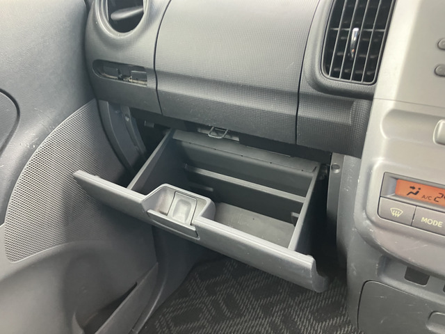 高品質・低価格！展示台数100台以上！貴方の車きっと見つかる！