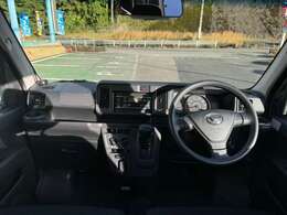 インパネ全体。