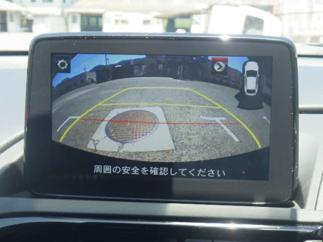 【バックモニター】後退時も安心ですね！