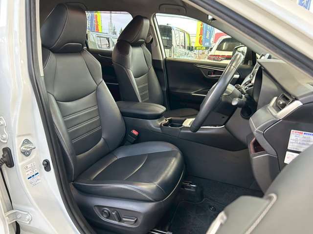 ケーユーは下取りや買取したクルマを直接販売できるので、中間マージンを省くことができます。お客様の愛車を満足できる査定をいたします。