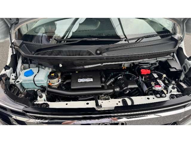エンジンルームの方も納車前に綺麗に洗浄して納車させて頂きます。
