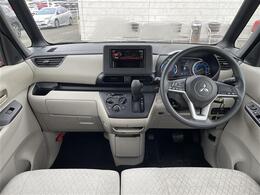 【インパネ全体】全方位で視界が広く、高い目線で運転もしやすいです！