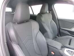 車内での喫煙歴も無く綺麗な状態をキープしております。